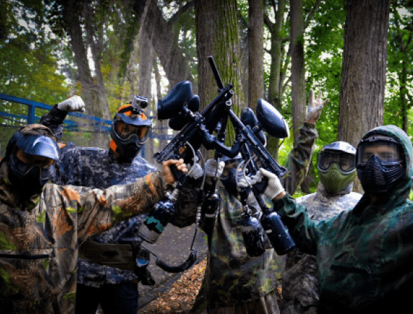 Игра в пейнтболл