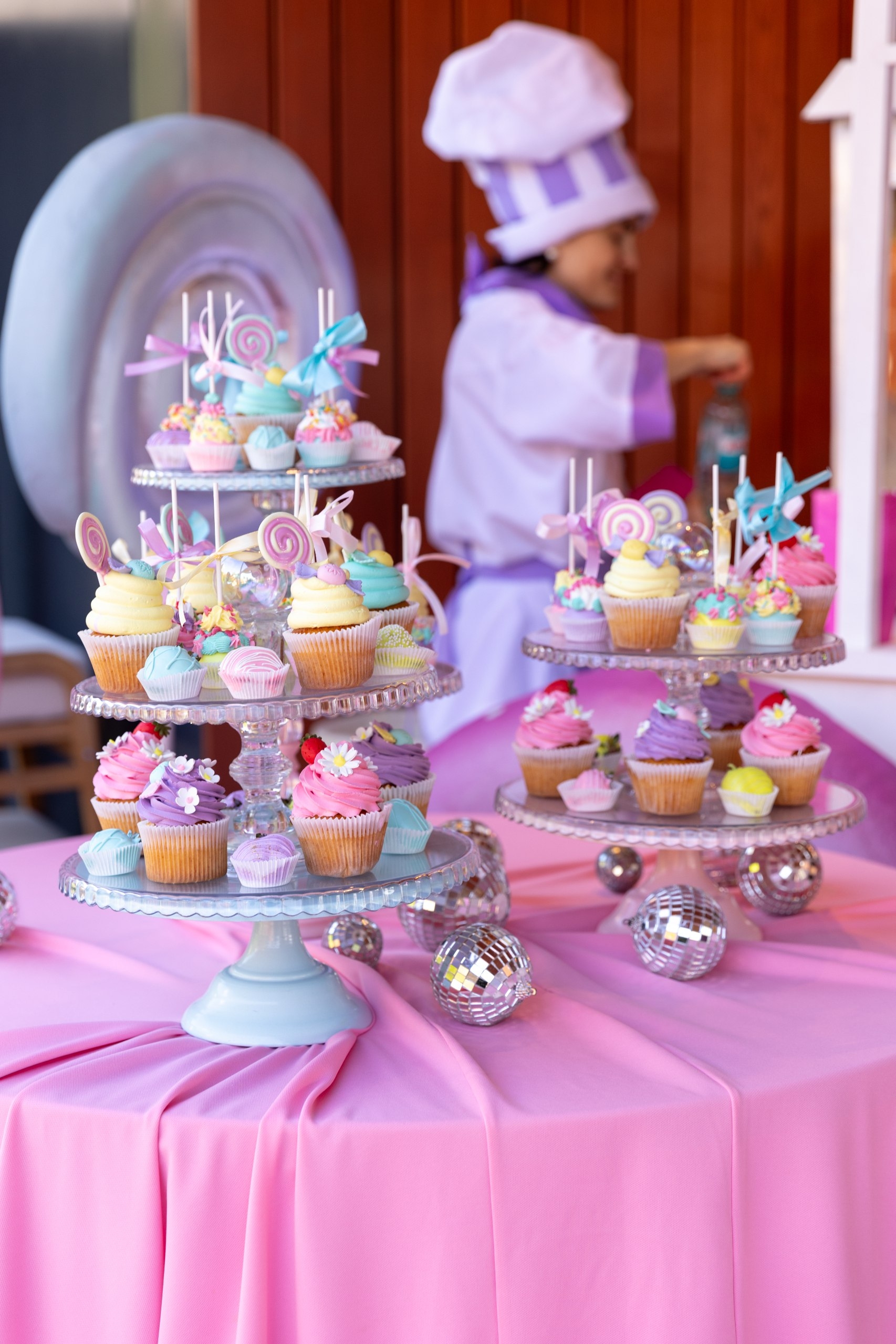 Оформление зала и декор на праздник