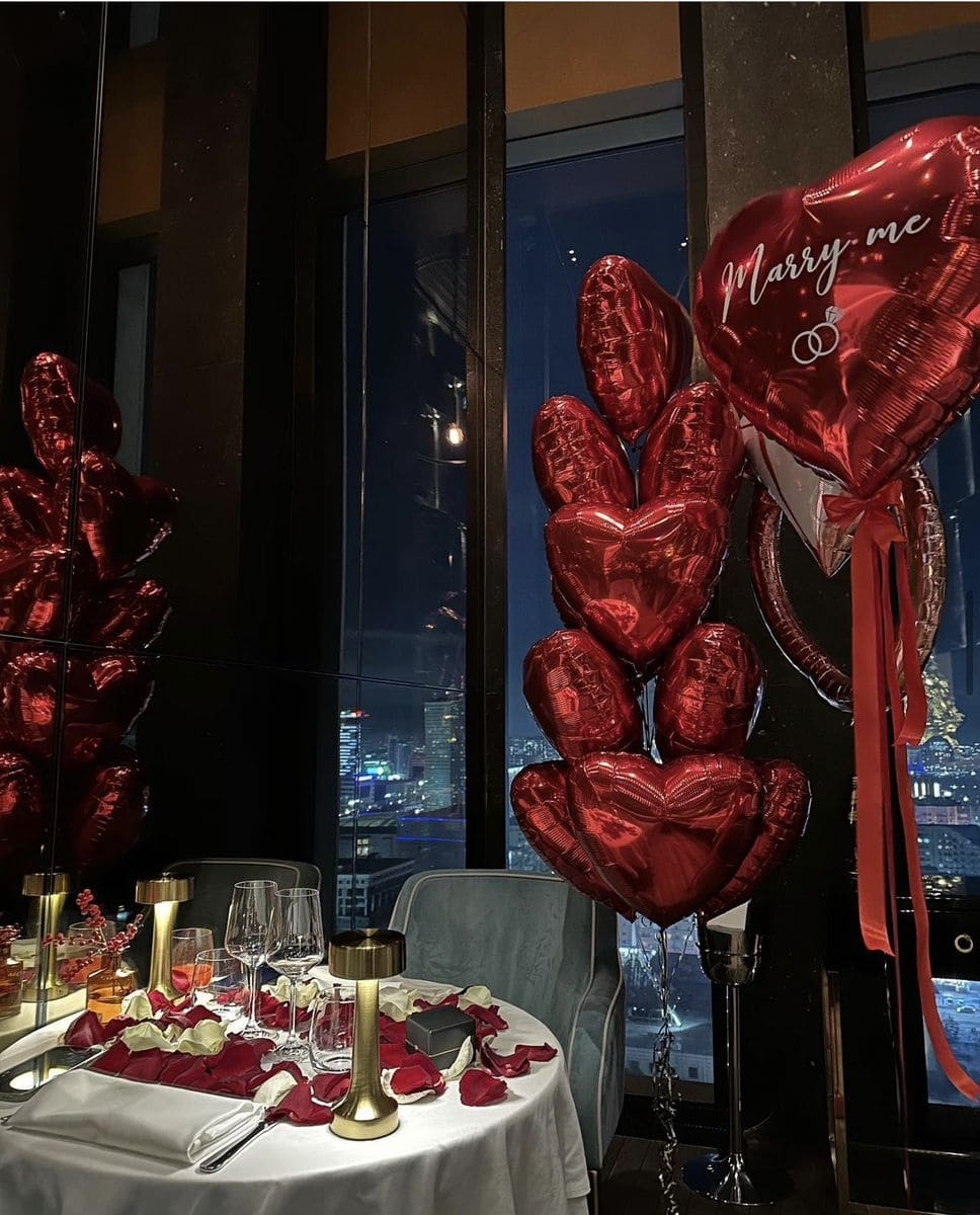 Предложение руки и сердца