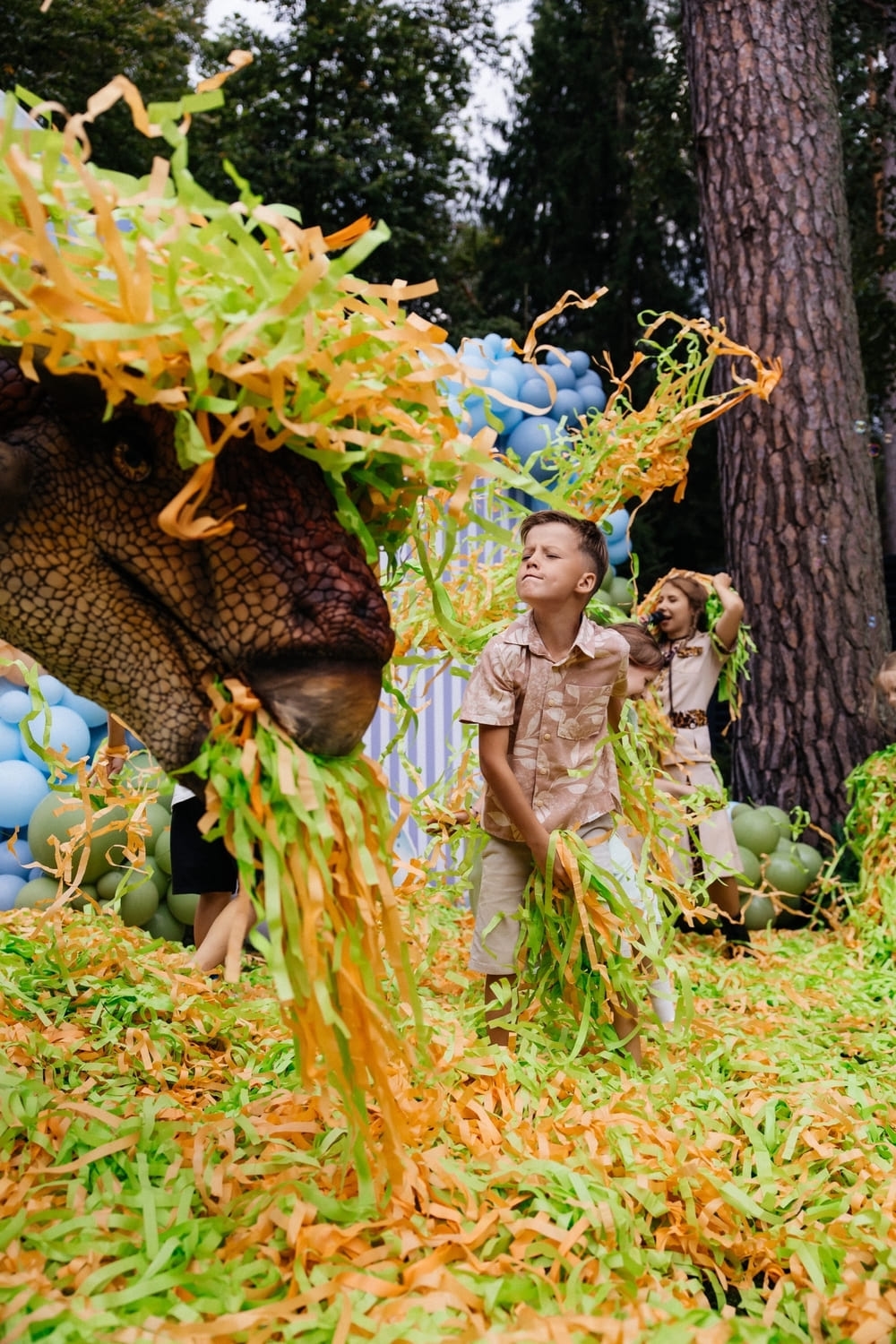 Бумажное шоу