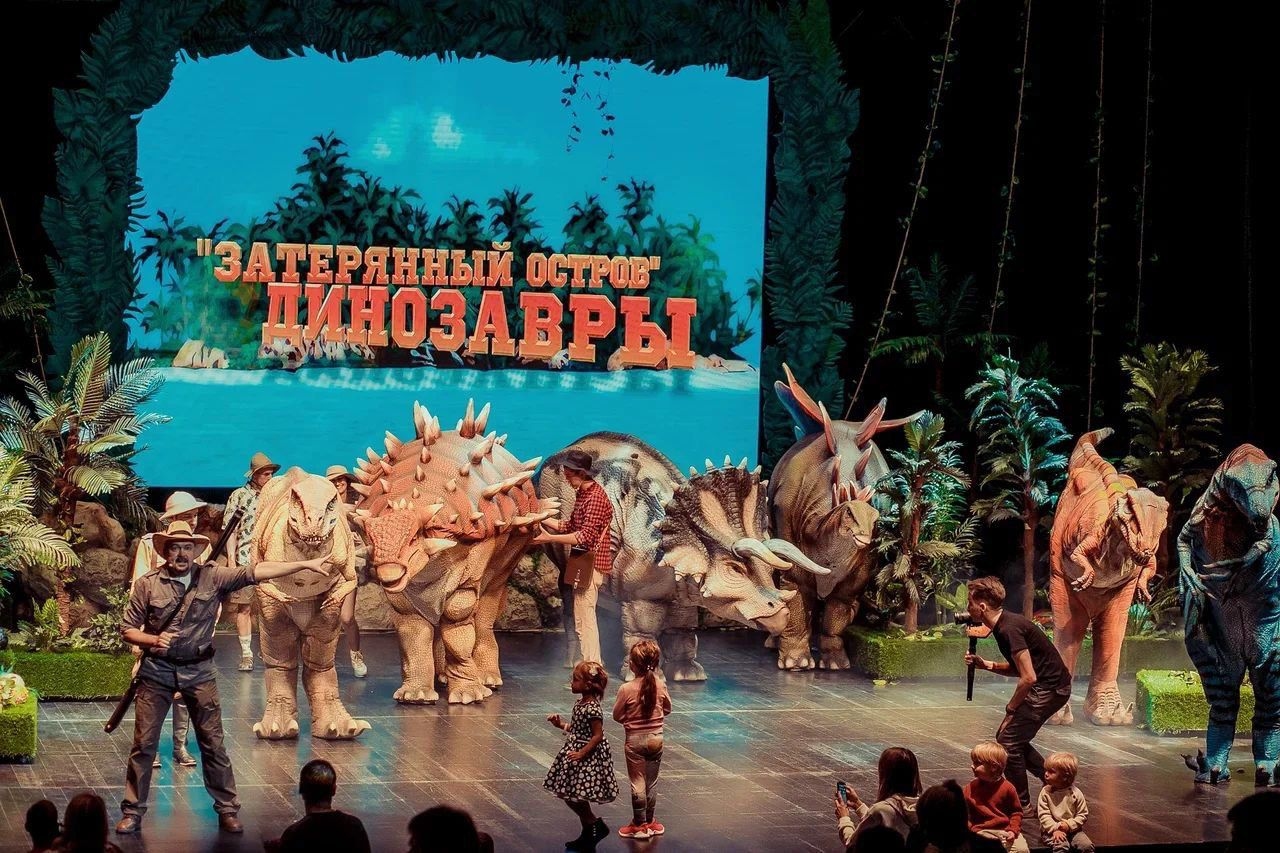 Спектакль на день рождения или Новый год в Москве