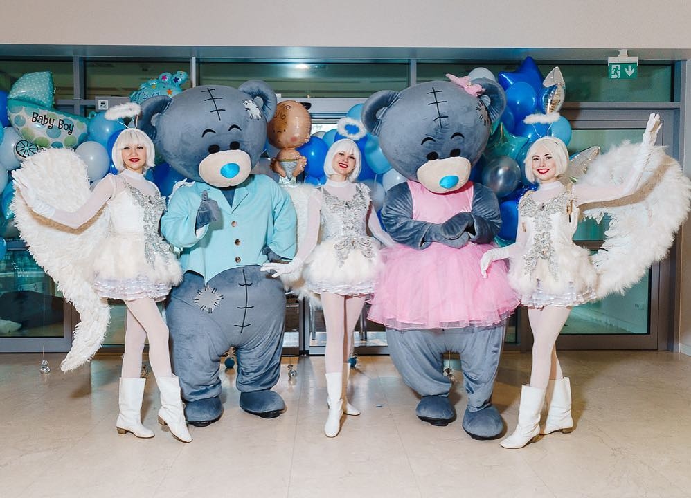 Сюрприз с ростовым героем