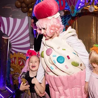 Веселые игры с детьми Веселые игры с детьми